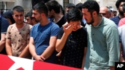 30일 터키 이스탄불에서 이틀 전 공항 테러 공격 희생자들의 장례식이 엄수됐다. (자료사진)