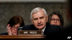 잭 리드 민주당 상원의원.