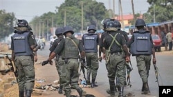 'Yan sandan Najeriya su na yin sintiri a garin Kaduna a arewacin kasar