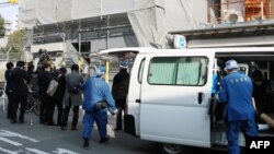 日本大阪的警方在贝拉克塔尔的公寓附近（2018年2月25日）