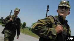 Tacikistan polisi keçən il həbsxanadan qaçan yaraqlıların axtarışını davam etdirir