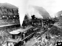 Паровые машины на стройке канала, май 2013