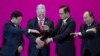 U.S. National Security Adviser Robert O'Brien, second left, with ASEAN leaders, from left, Laos Prime Minister Thongloun Sisoulith, Thailand Prime Minister Prayuth Chan-ocha, and Vietnamese Prime Minister Nguyen Xuan Phuc prepares to shake hands in…