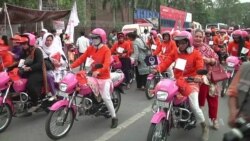 'Women on Wheels' in Pakistan's Punjab Province Aimed at Expanding Workforce