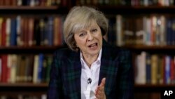 英国内政大臣特蕾莎·梅宣布争取成为保守党领导人（2016年6月30 日）