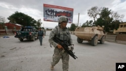 在阿富汗巡逻的美军资料照片。