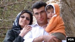 Sona Fərəczadə, həyat yoldaşı Yürüş Mehrəlibəyli oğulları Tatarla birlikdə