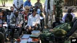 Jumpa pers PBB mengenai kelaparan di Sudan Selatan, di Juba (29/4). (AP/UNMISS)