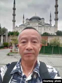 范士贵途径伊斯坦布尔时的自拍照。(照片由范士贵提供)