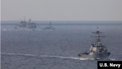 美国和英国军舰2020年5月3日在巴伦支海行动（美国海军照片）