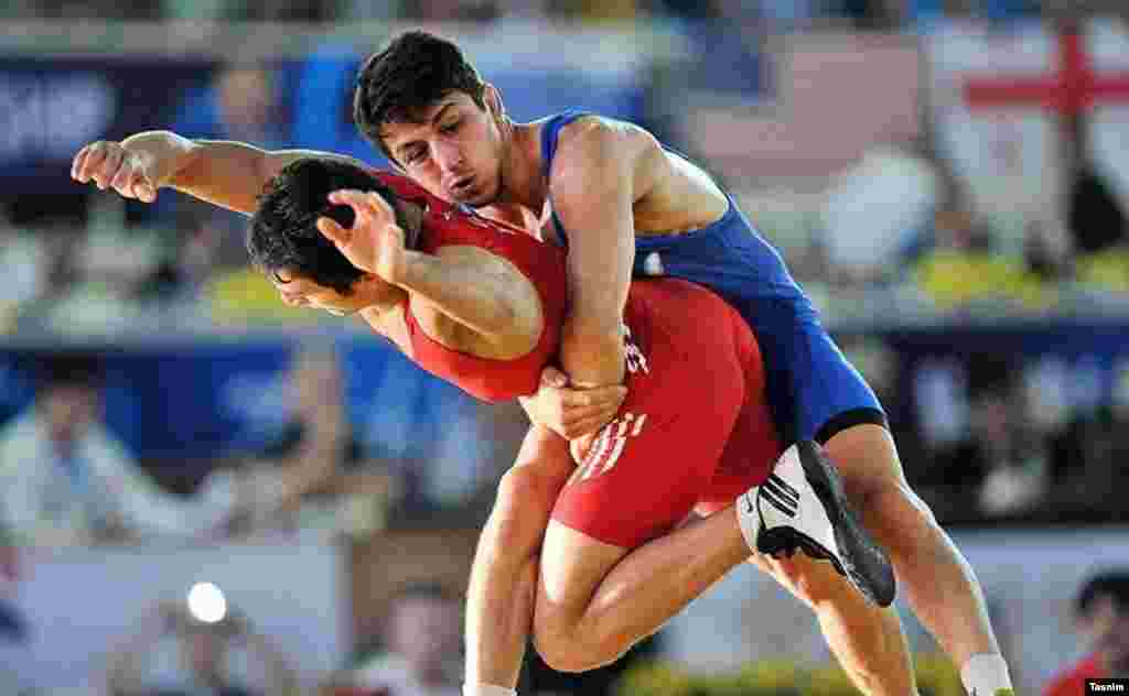 &nbsp;حمید سوریان کشتی گیر فرنگی کار ایران یکی از امیدهای طلا بود که ناکام شد.