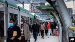 Faayilii - Namoota maaskii godhatanii baabura seenuf jiran, finfinnee, Bara 2020