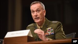 美军参谋长联席会议主席邓福德在美国国会作证。（2015年10月27日）