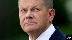 Дури и по прифаќањето на овој  компромис, процесот за влез во ЕУ нема да биде лесен, вели Олаф Шолц во писмото до македонските граѓани