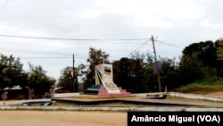 Praça na vila de Palma, Cabo Delgado, Moçambique