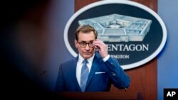 Pot pawol Pantagon nan, John Kirby reponn kestyon lapres, nan Washington, 3 Fevriye 2022.