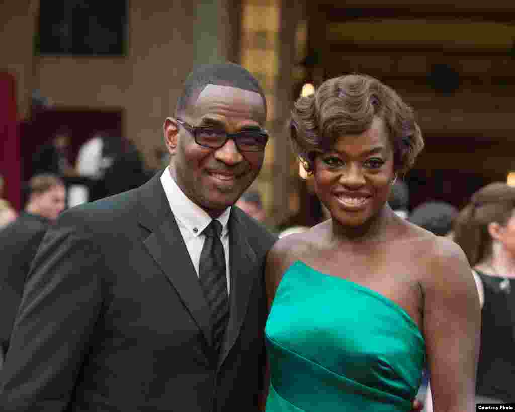 Julius Tennon (kiri) dan Viola Davis.