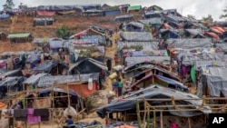 방글라데시 탈리칼리의 로힝야 난민캠프.