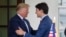 Presiden Donald Trump menyambut Perdana Menteri Kanada Justin Trudeau saat tiba di Gedung Putih, 20 Juni 2019, di Washington. (Foto: AP)