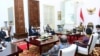 Presiden Joko Widodo menerima sejumlah pimpinan Bank Dunia di Istana Merdeka, Jakarta, 17 Februari 2022. (Twitter/@jokowi)