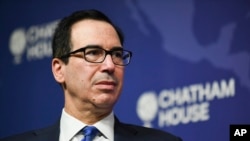 美国财政部长姆努钦在伦敦皇家国际事务研究所发表演讲（2020年1月25日）。