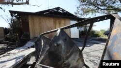 2019年7月4日，美国加利福尼亚州里奇克莱斯特市，发生强烈地震后烧毁的房屋的废墟。