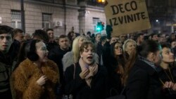 Pristalice srpske opozicije na protestu u Beogradu (AP/Marko Drobnjakovic)
