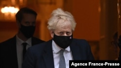 PM Inggris Boris Johnson di 10 Downing Street, London, 25 Januari 2022. (Daniel LEAL / AFP)
