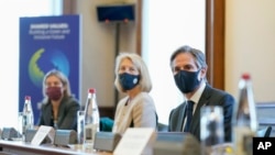 美国国务卿布林肯在巴黎出席经和组织部长级会议（2021年10月6日）