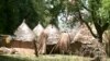 Les personnes déplacées ont abandonné leurs habitations dans le village de Wack, nord du Cameroun, le 10 août 2018. (VOA/Moki Kindzeka)