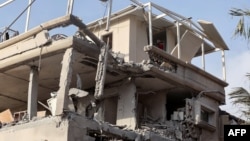 تخریب یک منزل مسکونی در شهر عرب‌نشین طیره واقع در مرکز اسرائیل بر اثر راکت‌پرانی حزب‌الله. شنبه ۱۲ آبان ۱۴۰۳