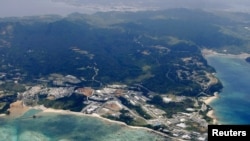 Foto udara Pulau Okinawa di Jepang (foto: dok). Topan berkecepatan 252 kilometer per jam merusak ribuan rumah dan memadamkan listrik di Pulau Okinawa dan sekitarnya.