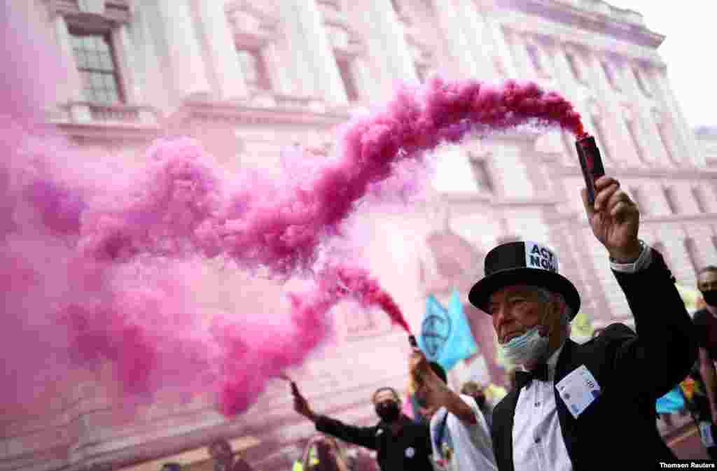 영국 런던에서 환경단체 시위가 열렸다. 