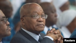 Le président sud-africain Jacob Zuma lors d'une cérémonie religieuse à Durban, le 4 décembre 2016. 