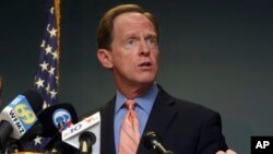 资料照：共和党联邦参议员图米（Sen. Pat Toomey, R-PA）