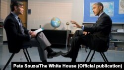 مصاحبه جورج استفانوپولوس، مجری خبر شبکه تلویزیونی اِی‌بی‌سی در مصاحبه با رئیس جمهوری آمریکا – کاخ سفید، ۲۳ نوامبر (۲ آذر)