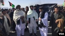 در نتیجۀ این تظاهرات، شاهراه کندهار - کابل، برای شش ساعت مسدود بود که ده ها موتر و صدها مسافر گیر مانده بودند.