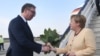 Predsednik Srbije Aleksandar Vučić i nemačka kancelarka Angela Merkel na aerodromu u Beogradu (RSE/courtesy photo)