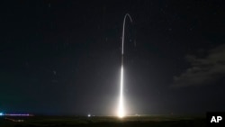 지난해 12월 미국 하와에서 미군이 지대공 이지스 미사일 방어 체계를 통한 요격 시험을 실시했다. (자료사진)