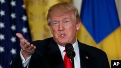 Donald Trump lors d'un point de presse à la Maison Blanche avec le Premier ministre suédois, Washington, le 6 mars 2018