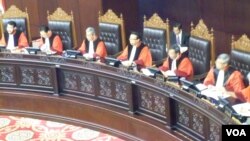 Mahkamah Konstitusi menilai kekhawatiran terhadap UU Intelijen Negara merupakan trauma sejarah. (VOA/F. Wardah)