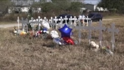 德州枪击惨案让小镇居民伤害深重