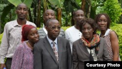 Juu Rugei akiwa na familia nzima ya Profesa na mama Mutahaba. Picha kwa hisani ya Nuru the Light