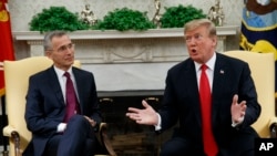 Rais Donald Trump na Katibu Mkuu wa NATO Jens Stoltenberg