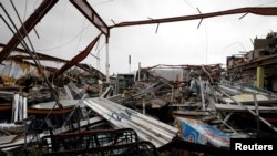 Un supermarché détruit par l'ouragan Maria, Guayama, Porto Rico, le 20 septembre 2017.