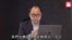因为一条近代史考题而被中国官媒批评的前香港考试及评核局评核发展部经理杨颖宇博士为苹果日报在网上主持历史节目 (图片来源：香港《苹果日报》)