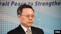 王郁琦表示自己对张显耀泄密案引起的纷扰负责，但无怨无悔。（美国之音记者方正拍摄） ​