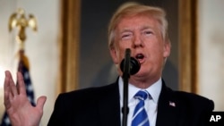美国总统川普在白宫发表讲话 (2017年11月15日)