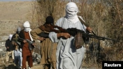 فرماندهان نظامی امریکایی گفته اند اکنون سربازان با حالت تعرضی، مواضع طالبان را هدف می‌گیرند