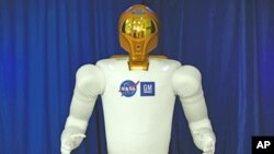 Taipan Rusia Dmitry Itskov adalah pendiri Proyek 2045 yang bertujuan menggantikan tubuh manusia dengan robot 'Avatar' (foto: ilustrasi robot manusia yang dikembangkan NASA dan General Motors). 